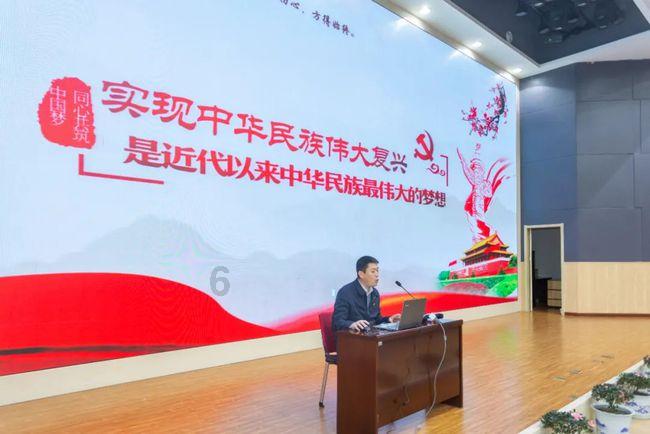 “成都造”新能源公交车加速驶向海内外